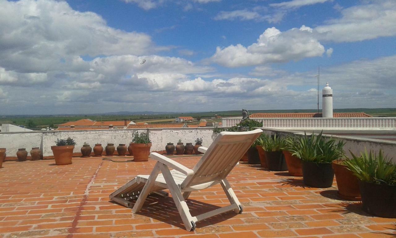 Patio Das Flores Ferreira Do Alentejo Eksteriør billede